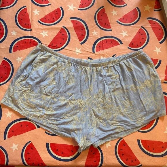 Sz Large Stars Above Cami & Shorts Pajama Set with Adjustable Spaghetti Straps - Picture 11 of 11